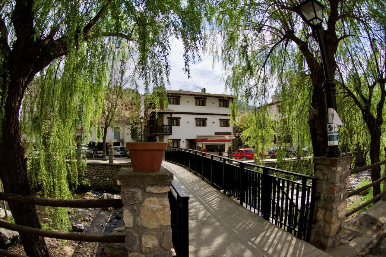 El Refugio Hotel Pinos Genil Exterior photo